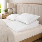 Gradual incline design of the Lumerly bed wedge pillow